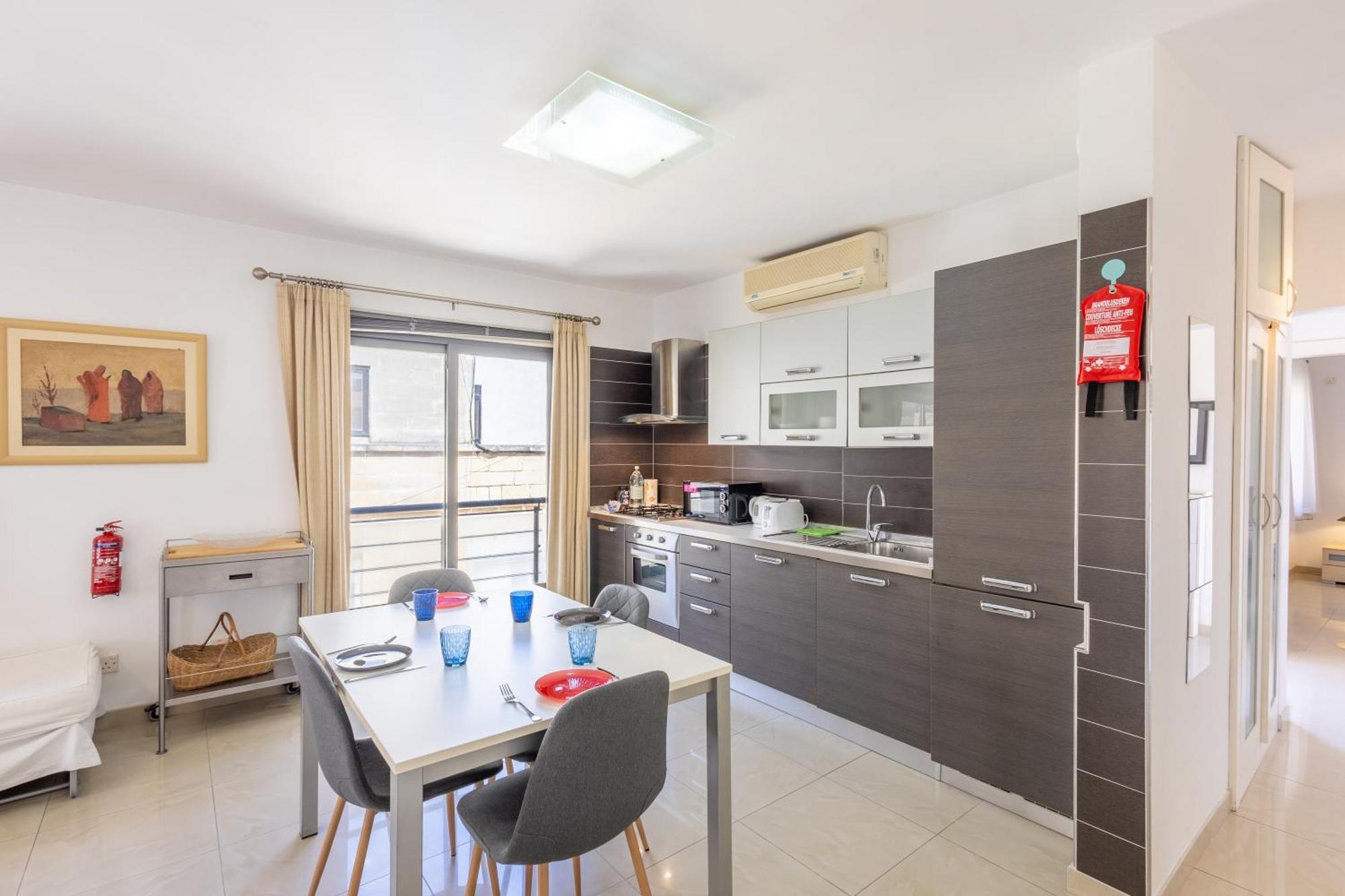 公寓 - Private Terrace, Mins Walk To Balluta Bay By Quicktrips Sliema